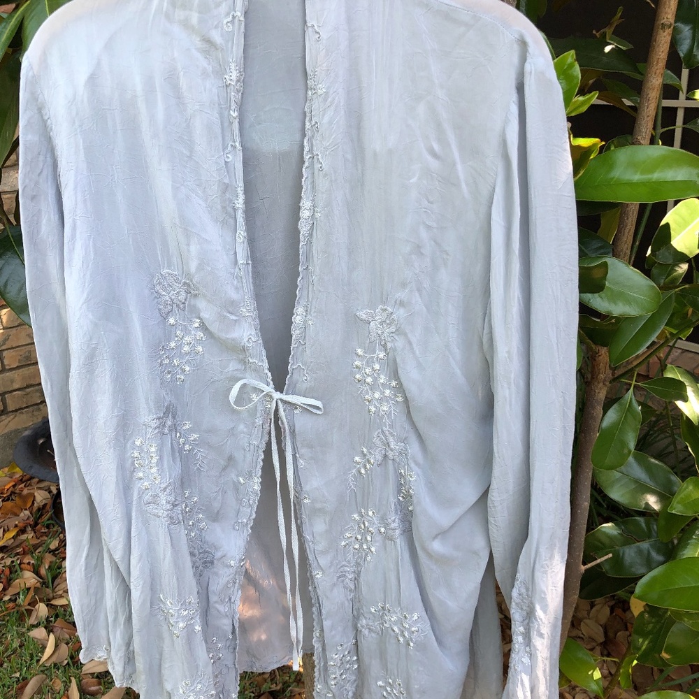 Johnny Was Light Gray Embroidered Top